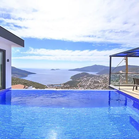 Sleeps 2 With Pool Air Con And Wifi فيلة كالكان