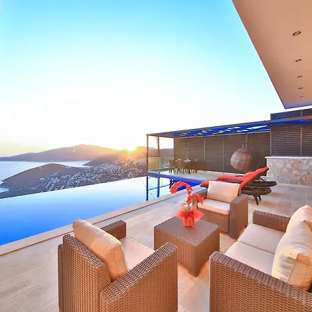 Sleeps 2 With Pool Air Con And Wifi كالكان